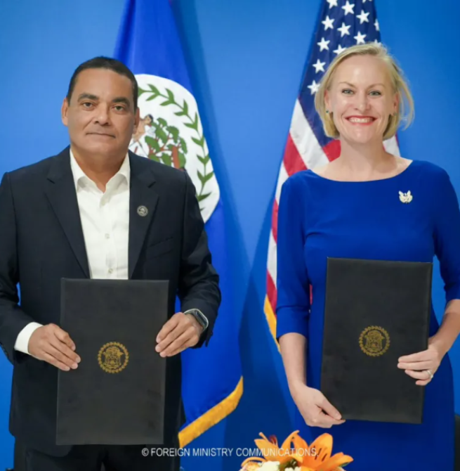 Belize and the United States signs Safe 3rd country agreement